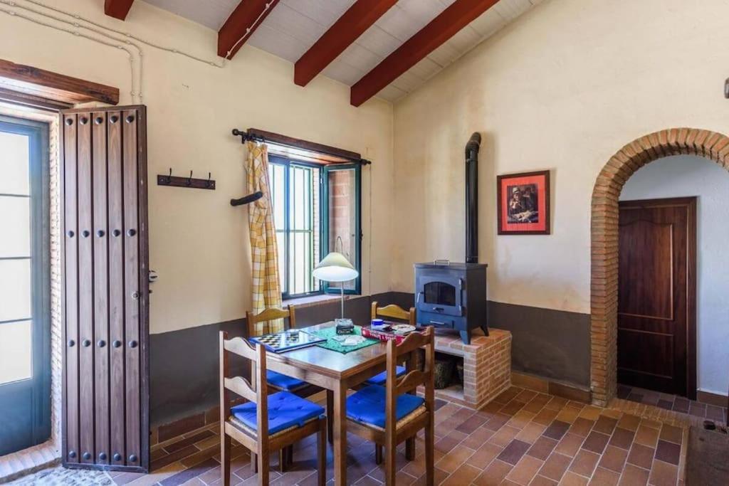 Villa Casa Cortijo En Dehesa Sierra Leon La Puebla de los Infantes Exterior foto
